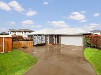 9 Tahuna Minhinnick DR, Glenbrook, Glenbrook