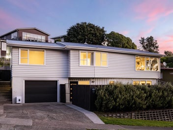 9 Brora Crescent, Papakowhai, Porirua