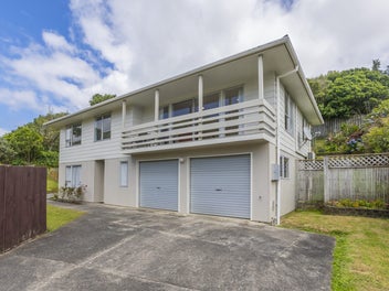 40A Collins Avenue, Tawa, Wellington
