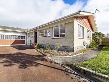 54 Wairau Road, Oakura, Oakura