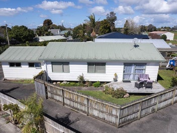 10A Holman Road, Te Atatu Peninsula, Auckland