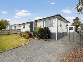 32 Granville Drive, Massey, Auckland
