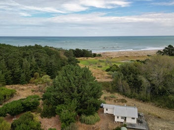 106 Orui-Riversdale Road, Riversdale Beach, Masterton