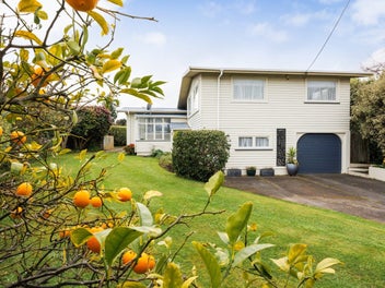 10 Nairn Crescent, Awapuni, Palmerston North