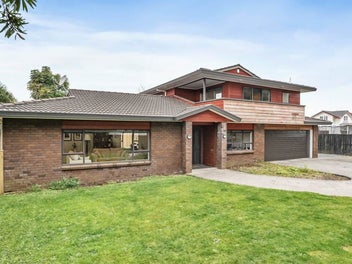 57 George Crescent, Buckland