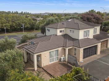 16 Claremont Way, East Tāmaki Heights, Auckland
