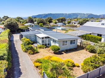 5 Eruini Street, Waikanae Beach, Waikanae