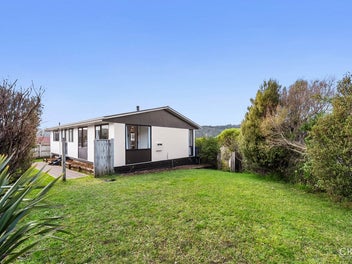 20 Fenchurch Grove, Stokes Valley, Lower Hutt