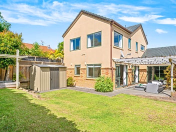 42 Villanova Place, Albany, Auckland