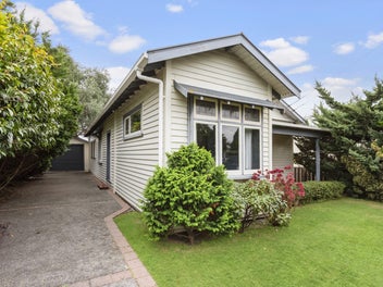 15 Atiawa Street, Petone, Lower Hutt