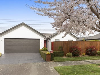 37 Little Oaks Drive, Yaldhurst, Christchurch