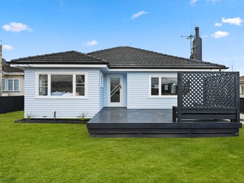 15 Fifth Avenue, Enderley, Hamilton