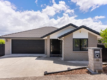 99 Rangeview Road, Sunnyvale, Auckland