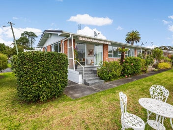 1/54 Sale Street, Howick, Auckland