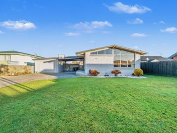 4 Highfield Terrace, Newfield, Invercargill