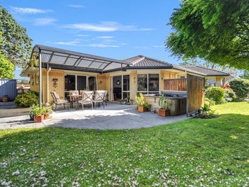 7 Canaandale Drive, Flagstaff, Hamilton