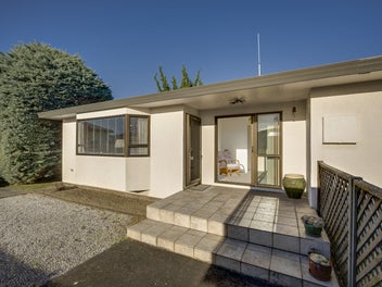 2/290 Kennedy Road, Onekawa, Napier