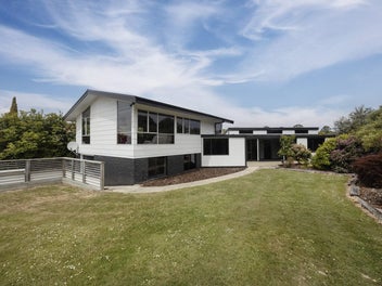 124 Perth Street, Holmes Hill, Oamaru