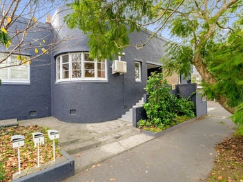 2/886 Dominion Road, Mount Roskill, Auckland