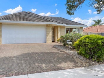 43 Maghera Drive, East Tamaki Heights, Auckland