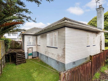 1/8 Hillsborough Road, Hillsborough, Auckland