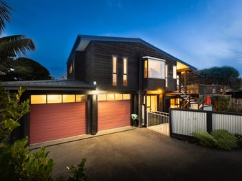 2 Tahi Road, Paraparaumu Beach, Paraparaumu