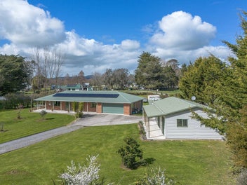 8A Knorp Street, Otane