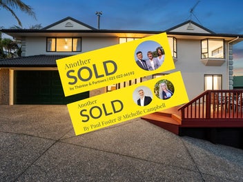 10 DEVANA COURT, Torbay, Auckland