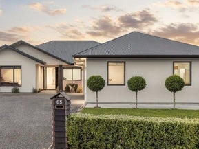 65 Oaklands Drive, Cambridge, Cambridge