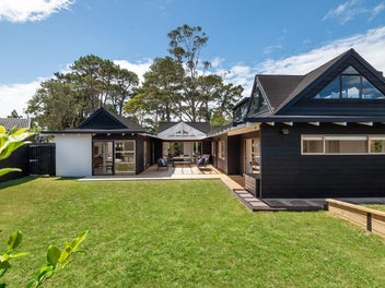 86 Becroft Drive, Forrest Hill, Auckland