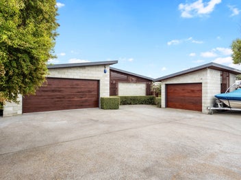 3 Riverwood Boulevard, Redwood, Christchurch