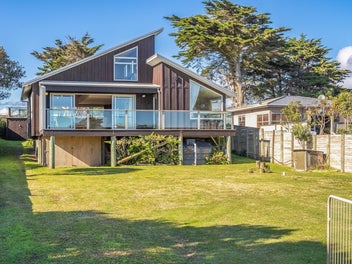 8 Rodney AVE, Te Horo Beach, Te Horo Beach