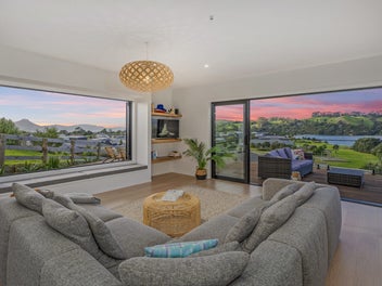 6 Joyce Harsant Place, Cooks Beach, Whitianga