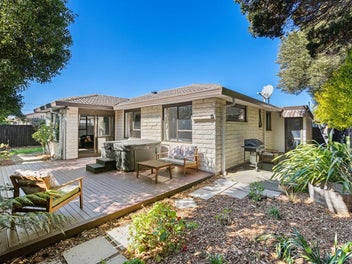 3/64 Neill Street, Hornby, Christchurch