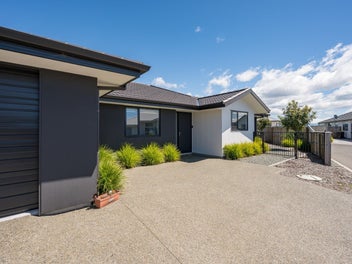 14 Woodley Road, Richmond, Richmond