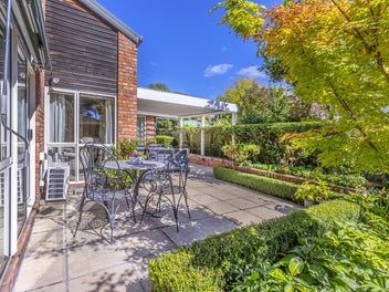 2/43 Dee Street, St Albans, Christchurch