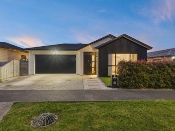 8 Koroheke RD, Takanini, Takanini