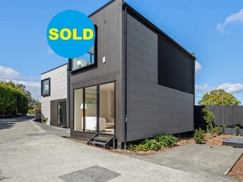 6/10 Hutchinsons Road, Bucklands Beach, Auckland