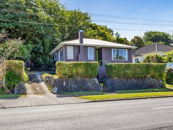 27 Seaview Road, Marfell, New Plymouth