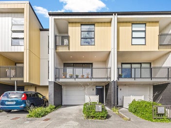 43 Bonnette Road, Flat Bush, Auckland