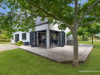 10 Strong Road, Hamilton