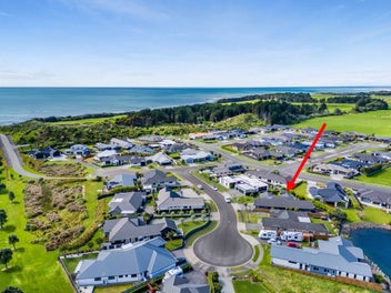 5 Augusta Grove, Waiwhakaiho, New Plymouth