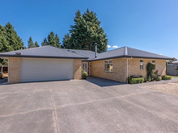 8 Russell Street, Darfield, Darfield