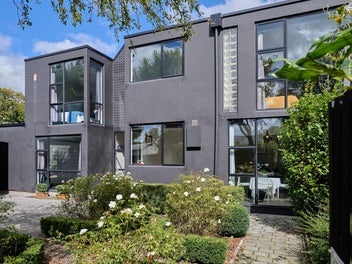 28 Hassals Lane, Waltham, Christchurch