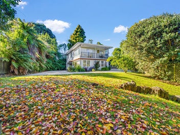 46B Grand Vue Road, Kawaha Point, Rotorua
