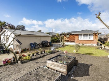 90 Frensham Crescent, Woolston, Christchurch