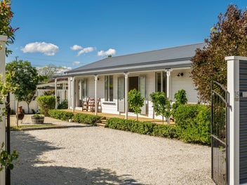 15 Kirk Street, Renwick