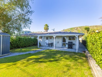 3B Buckley Grove, Paraparaumu