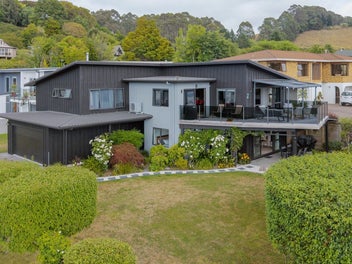 2 Cherry Lane, Acacia Bay, Taupo