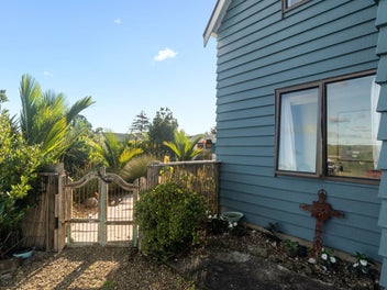 11 Tirairaka Terrace, Okiato, Russell